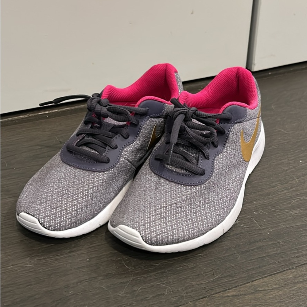 Nike Charcoal and Fuchsia Running Shoes